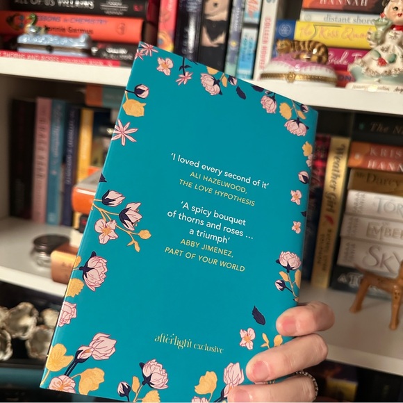 SIGNED Forget Me Not by Julie Soto ILLUMICRATE AFTERLIGHT EXCLUSIVE Hardback - Picture 3 of 7